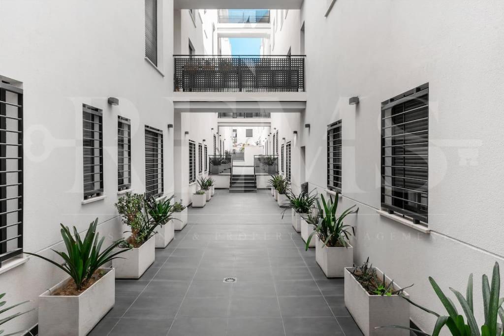 Cozy Apartment With Parking In The Center By Rems Μάλαγα Εξωτερικό φωτογραφία